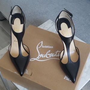COPY - Christian Louboutin J String 100mm